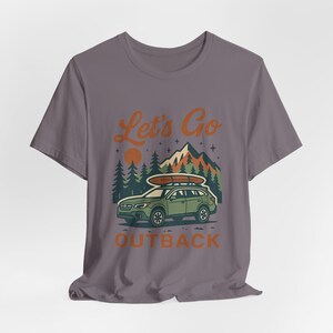 Camiseta Lets Go Outback - Camiseta retro de aventura para hombres y mujeres amantes de la naturaleza - Camiseta de senderismo Subaru Outback - Regalo ideal para viajes de camping y carretera Storm