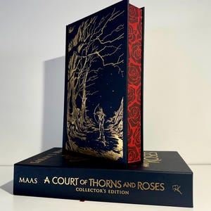 HARDCOVER ACOTAR collectors edition - stencilled sprayed edges