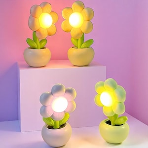 Mini Flower Night Light Lamp | Cute Desk or Bedside Lamp in Pink, Yellow, Green, Purple | Soft Glow Decor | Kawaii Plant Light Gift