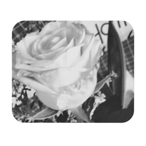 Black and White Rose Mouse Pad (Rectangle)