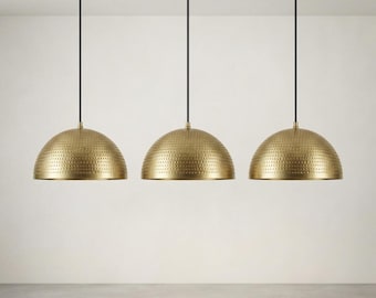 Lampadario a sospensione moderno in ottone a 3 luci | Plafoniera in ottone realizzata a mano | Illuminazione per isola cucina | Lampadario minimalista a sospensione per sala da pranzo