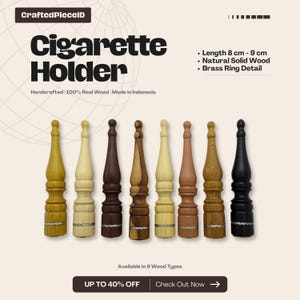 Op de afbeelding: Handgemaakte sigaretten houders van natuurlijk massief hout, elk met een messing ring detail. De houders zijn 8 cm - 9 cm lang. De afbeelding toont de tekst "Cigarette Holder".