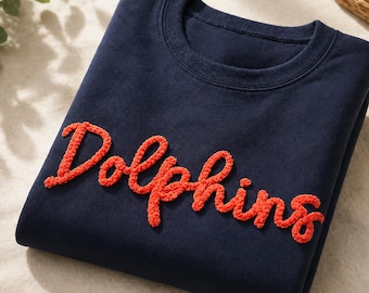 Custom Fuzzy Letter Sweatshirt Chenille Yarn Embroidered Crewneck Personalized Varsity Style Sweatshirt