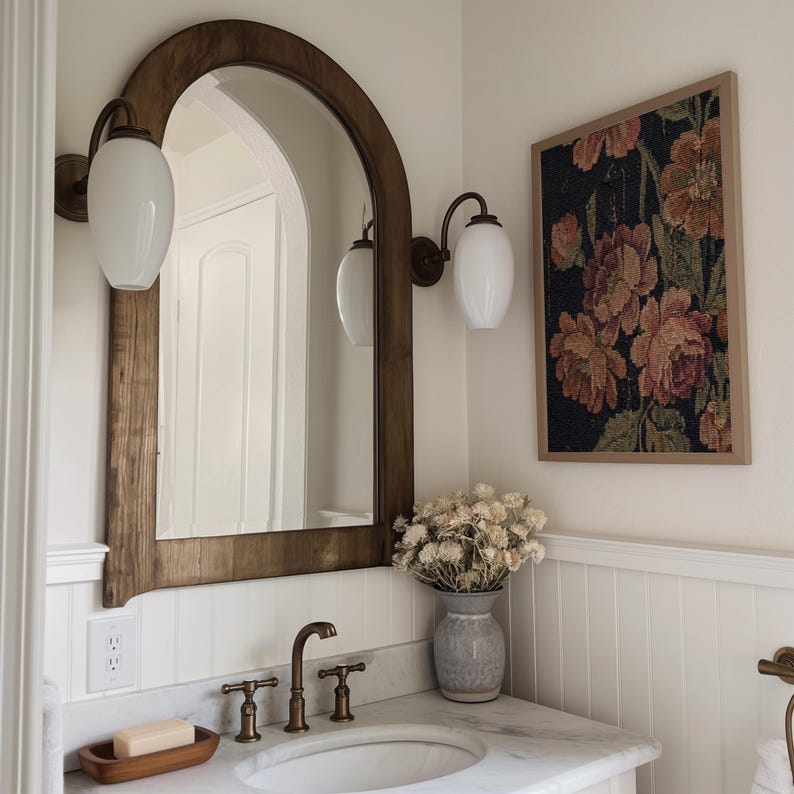 Puede incluir: Un juego de tres tazas de cer&aacute;mica con acabado mate moteado. Las tazas son de color crema, gris claro y gris oscuro. Cada taza tiene un dise&ntilde;o simple y minimalista.