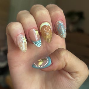 Summer almond nails