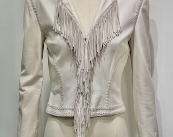 Women’s White Fringe Leather Jacket – Boho Western Cowgirl Coat, Vintage Festival Outfit, Retro Rodeo Style, Classic Biker Fashion