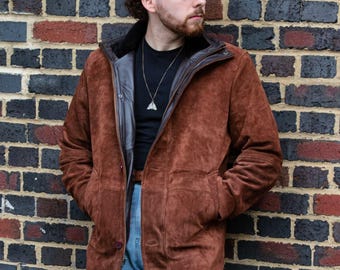 Gabardina de ante marrón para hombre: abrigo clásico de cuero marrón con diseño largo, elegante prenda de abrigo para invierno.