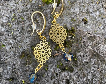 Pendientes colgantes de mandala dorados