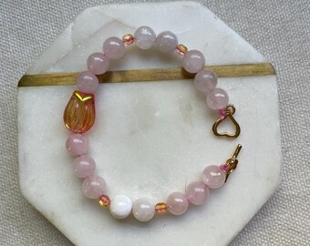 Pulsera de cuarzo rosa de la colección Glinda de Wicked Inspired