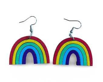 Regenbogen Ohrringe - Laser geschnitten, handbemalt, Chirurgenstahl-Brisuren, baumeln, fallen lassen, LBGTQ Pride