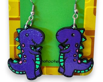 Boucles d'oreilles dinosaures en bois - découpées au laser, peintes à la main, fils d'acier chirurgical, pendant, goutte