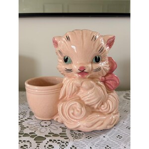 Vintage Hull Art Pottery Pink Kitten Cat Planter USA 61 Mid Century Ceramic