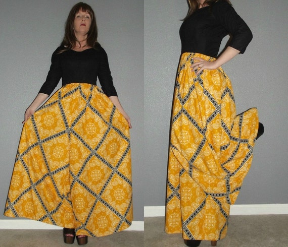 SM Vtg 60s Mustard Gold Black White Floral Plaid … - image 1