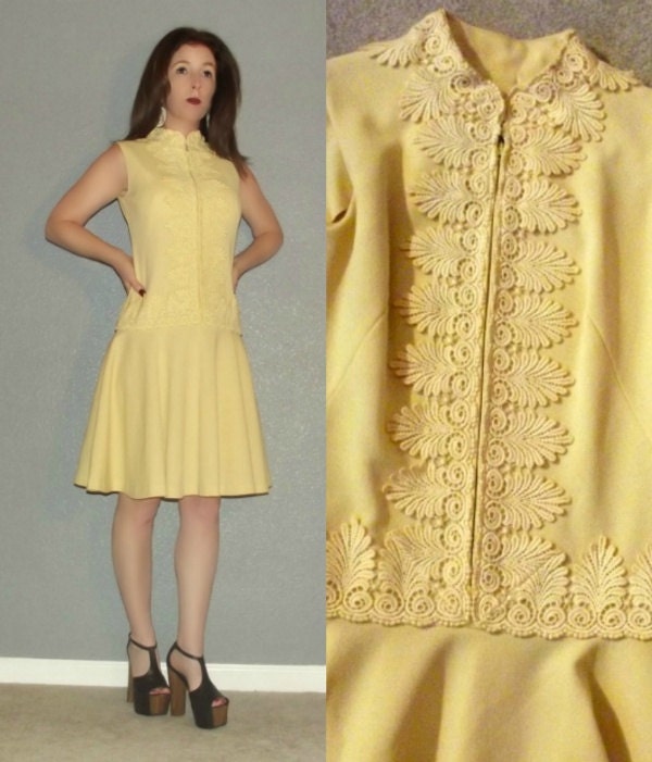 CLEARANCE! Mod SM Vtg 60s Yellow Zip Front Drop Waist CLEARANCE! Mod SM Vtg 60s Yellow Zip Front Drop Waist