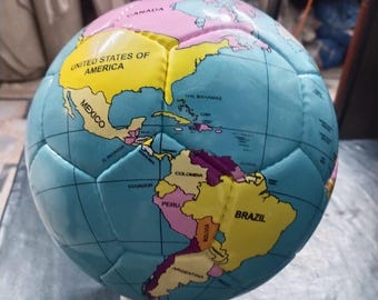 Voetbal 32 panelen Handgestikte bal met wereldkaart