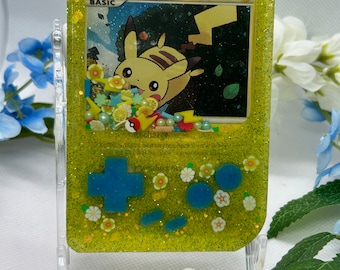 Pikachu card gameboy shaker keychain