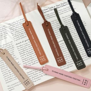 Leather Bookmark, Personalized Leather Bookmark, Gifts for readers, Gift for Book Lover, Custom Leather Bookmark, Wedding Gifts