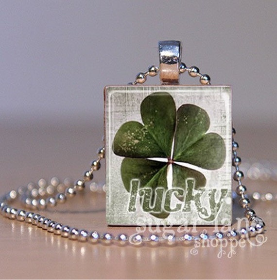 Etsy clover necklace shop