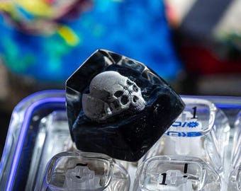 Dark Resin Skull Keycap – Handmade Artisan Keyboard Accent