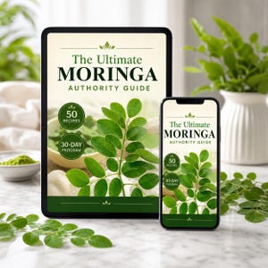 Può includere: Un tablet e uno smartphone che mostrano una guida digitale intitolata The Ultimate MORINGA AUTHORITY GUIDE. Lo schermo presenta foglie di moringa verdi, il testo 50 RECIPES e 30-DAY PROGRAM e un bordo inferiore verde scuro con un'icona a forma di foglia.