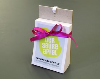 witziges Geschenk für Paare und Familien: Wochenkalender „Der saure Apfel“ mit kleinen Überraschungsaufgaben