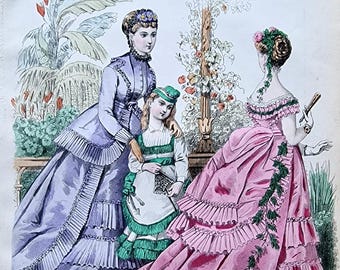 Lámina de moda francesa de 1869: Mujeres y niños victorianos de París en rosa y lila. Litografía antigua coloreada a mano. Impresión de La Femme et la Famille.