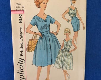 Bust 40 - Vintage 1960s Simplicity Pattern 3462 Size 20w | Slenderette blouse, skirt & shorts, Sportswear set capsule wardrobe