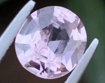 1.40 Carat Oval Cut Pink Spinel Jewelry Making Gemstone