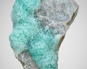 468  crt  Natural Aragonite Crystal Cluster: Rare Mineral Specimen, Collector's Piece