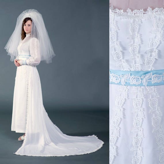 Vtg 1950s wedding dress, bridal gown with blue tri