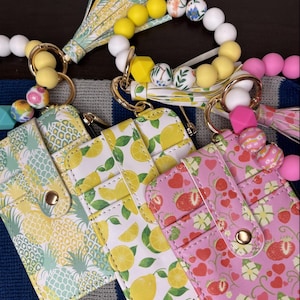 Tarjetero de pulsera con forma de fruta – Colección de verano / Minicartera con correa