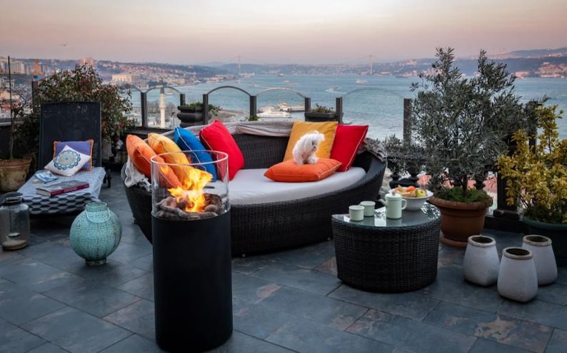 Smokeless Bioethanol Fireplace, Luxury Ethanol Fire Pit with Glass Guard, Mobile Bioethanol Fireplace on Wheels, Round Modern Fire Pit