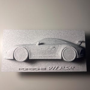 3D Printed Wall Art – Toy-Scale Porsche 911 RSR in Layered Relief