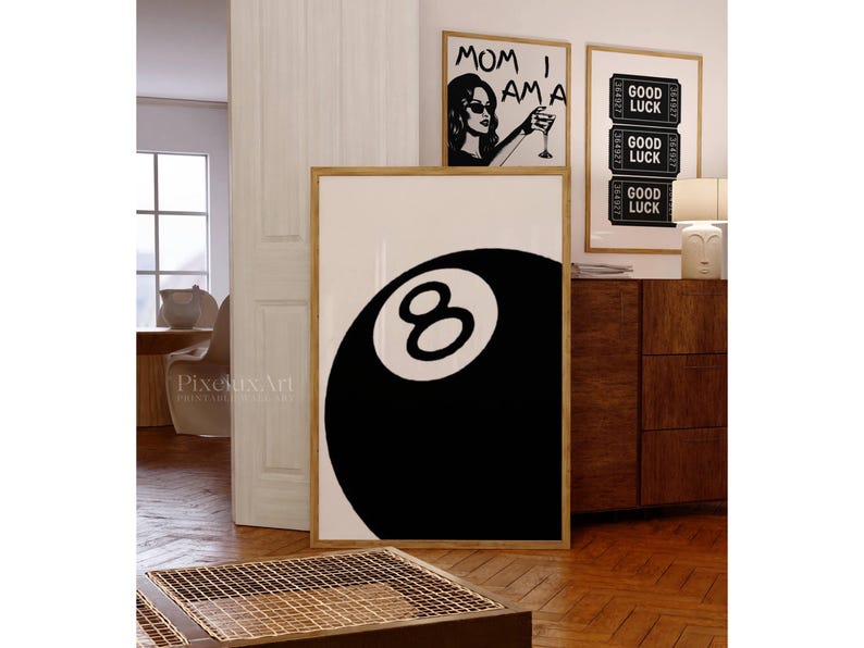 Retro Lucky 8 Ball Print