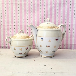 Antique Limoges UC France tea set – Teapot and matching sugar bowl, fine porcelain with flowers and gilding