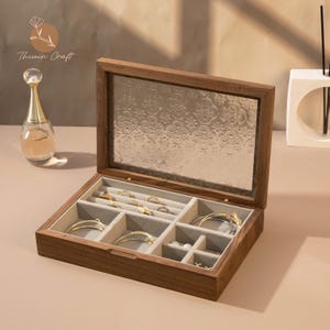 Schmuckschatulle/Schmuckschatulle aus Nussbaum/Holz Schmuckschatulle mit Glasdeckel/Handgefertigte Schmuckschatulle/Geburtstagsgeschenk/Geschenk für Sie