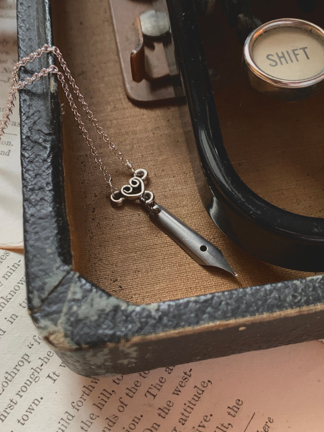 Stainless Steel Vintage Fountain Pen Necklace, Pen Nib Necklace