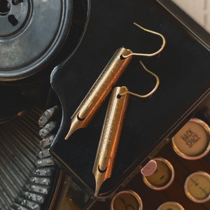 Gold tone brass vintage fountain pen earrings, pen nib earrings, fountain pen jewelry, pen nib jewelry, fountain pen jewelry, unique gift image 3