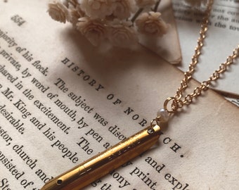 Gold tone brass vintage fountain pen necklace, pen nib necklace, fountain pen jewelry, pen nib jewelry, fountain pen jewelry, unique gift