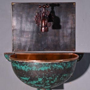 Aged Copper Wall-Mounted Sink – Green Patina Basin with Integrated Wall Faucet