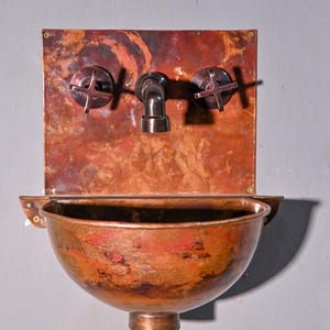 Unlacquered Copper Wall Sink – Hammered Copper Wall-Mounted Basin with Faucet