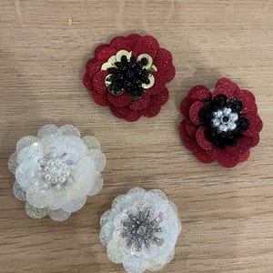 Sequins flower 4 Pcs Sewing flowers Sew on Trim decor Bride dress Garment Knitting accessory Patch for Clothes Bag