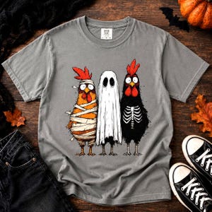 Camiseta divertida de Halloween con pollo, camiseta Comfort Colors con pollo fantasma, camiseta de animales de granja espeluznantes, camiseta linda de pollo momia, regalo de camiseta gráfica de otoño