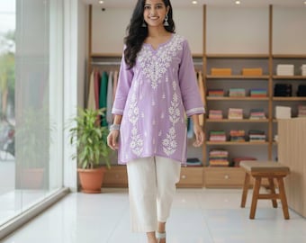 Chikankari Púrpura Corto Kurti: Tela Modal Bordada a Mano Lucknowi Top Kurta / Indio Corto Kurti / Boho Étnico Desgaste Corto Kameez 38-46