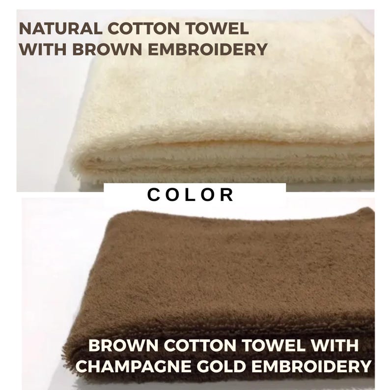 Puede incluir: Dos toallas de algod&oacute;n apiladas, una natural y otra marr&oacute;n. La toalla superior es natural con bordado marr&oacute;n. La toalla inferior es marr&oacute;n con bordado dorado champ&aacute;n. La palabra "COLOR" est&aacute; en el centro de la imagen.