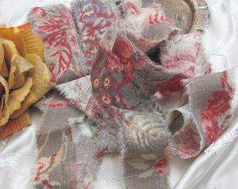 Laura Ashley Grey Floral Hand Torn Fabric Strips Ribbon Decor Weight Cotton Frayed Edge 1.5" x 50" // More in my shop to choose from