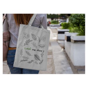 Leaf Me Alone Tote Bag – Botanical recycled Cotton et recycled polyester Tote, Minimalist Plant Lover Gift, Eco-Friendly Reusable Bag