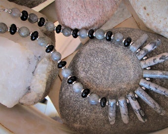 Vintage Style Gray Jasper Fan Beads Black Agate Rondelles Round Labradorite Stainless Steel Beaded Necklace