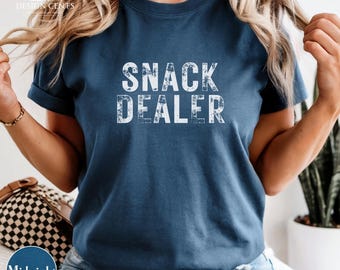 Camisetas familiares a juego de Disney World, Disneyland, Universal, Epic Universe / Camisetas grupales Comfort Colors / Camiseta divertida de vendedor de snacks de vacaciones