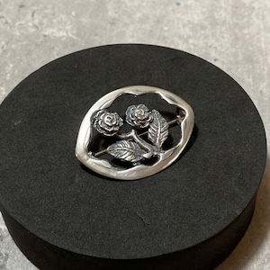 VINTAGE Sterling Silber Floral Oval Brosche Gestempelt 925 Kunsthandwerk Look Jugendstil Hübscher C-Verschluss